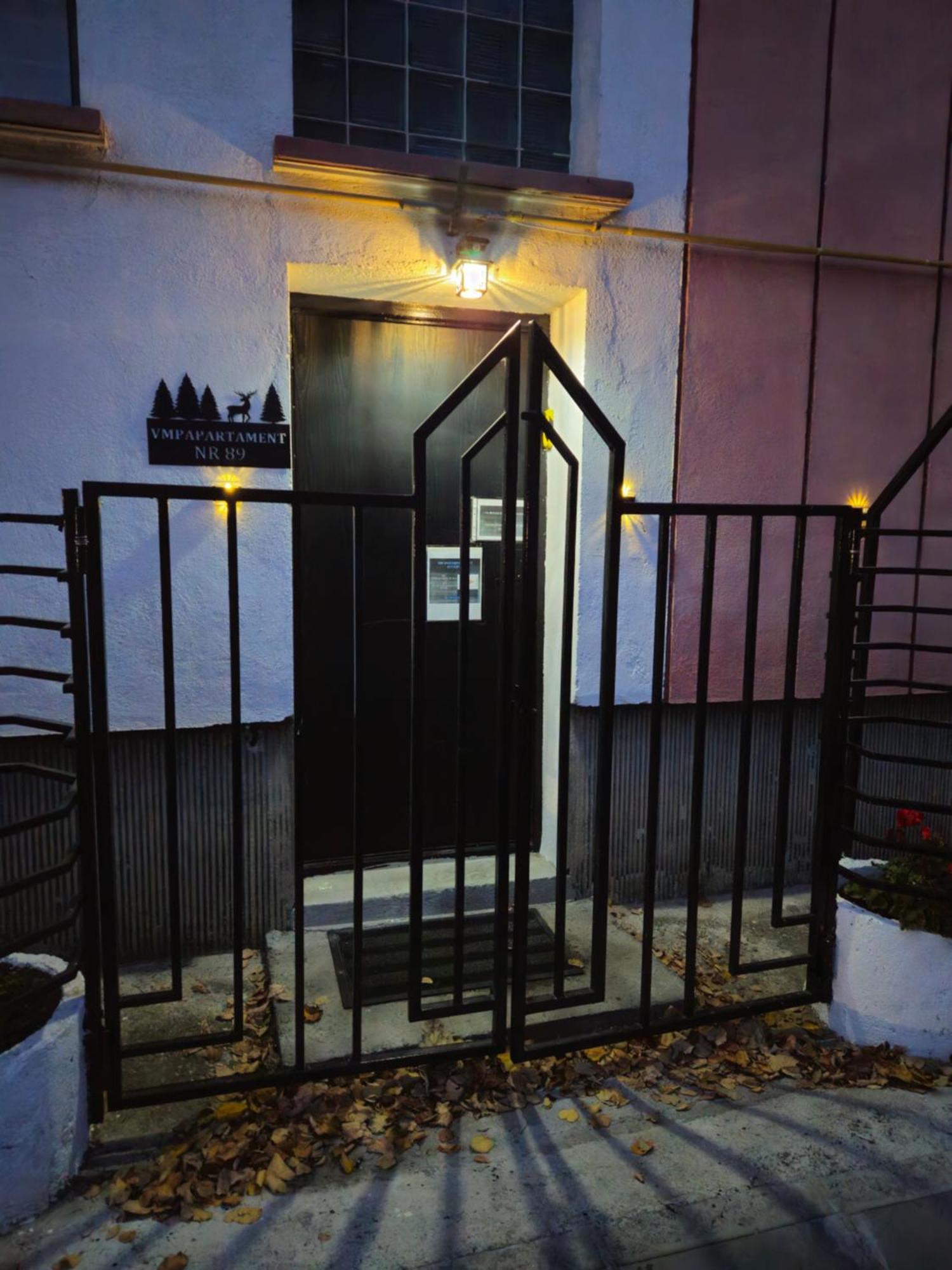 Apartment Zarnesti City Centre Vmp Free Parking Eksteriør bilde
