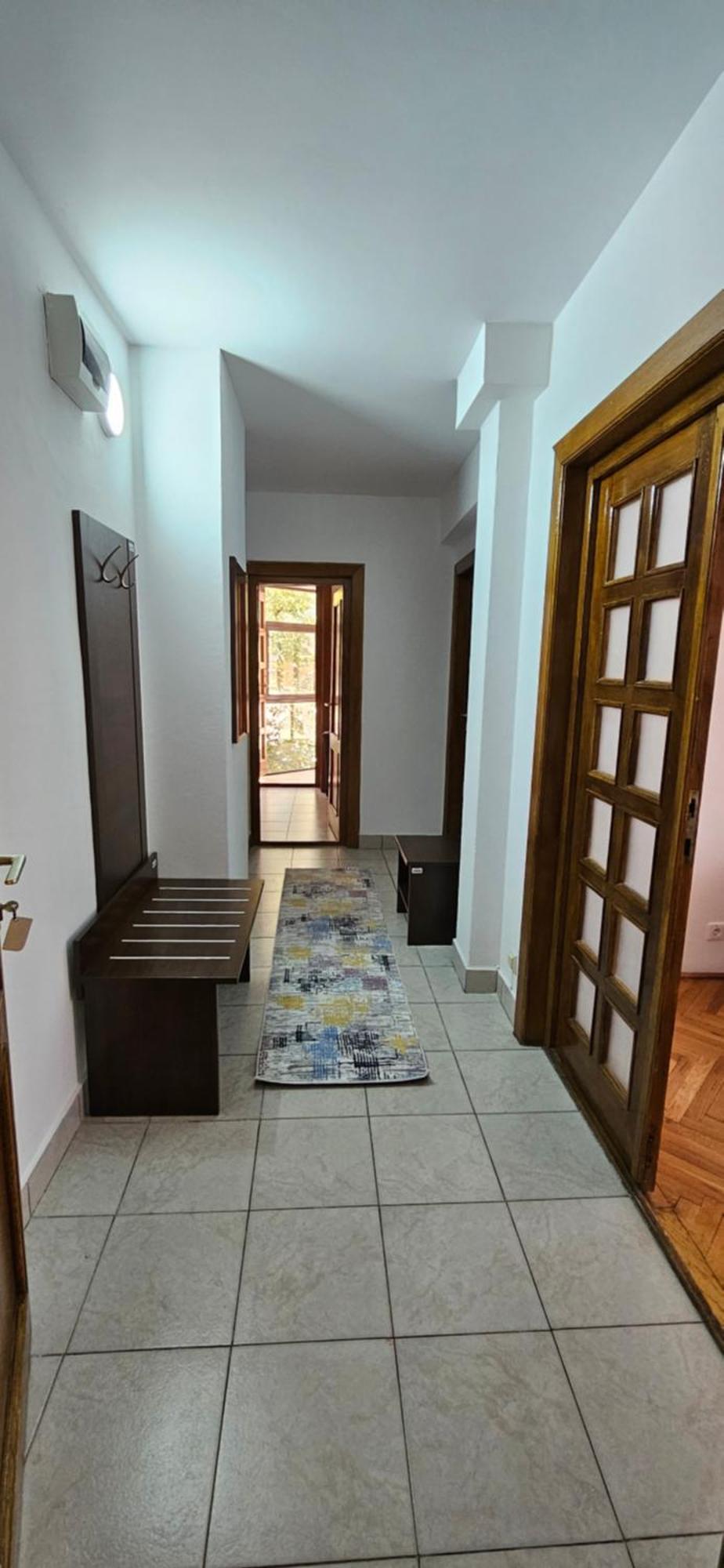 Apartment Zarnesti City Centre Vmp Free Parking Eksteriør bilde