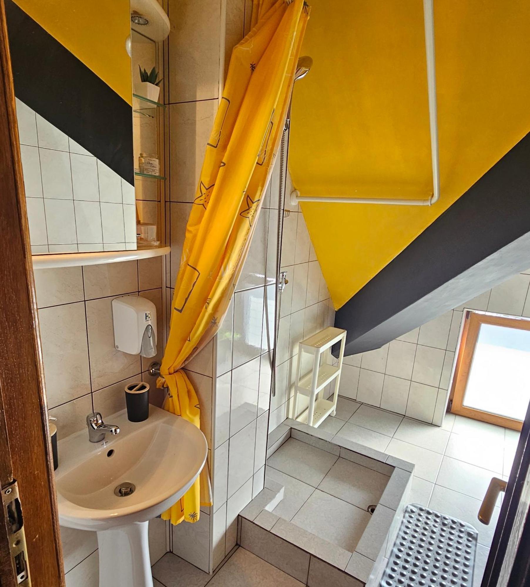 Apartment Zarnesti City Centre Vmp Free Parking Rom bilde